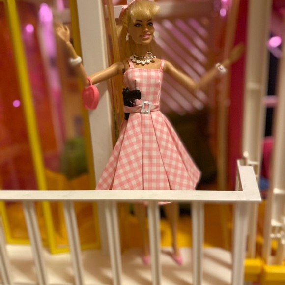 😊 Bundle & Save! Barbie LOVES offers! 20% OFF Bundles! Thank you for looking.❤️ - Picture 3 of 12